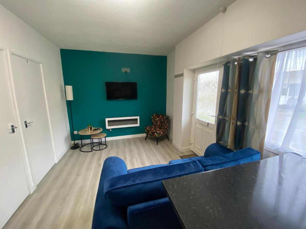 Ground Floor Apartment Brean Bagian luar foto